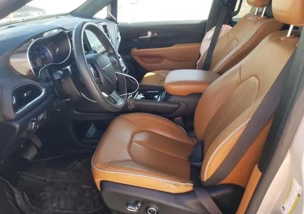 Chrysler Pacifica cena 122000 przebieg: 82396, rok produkcji 2021 z Witnica małe 79